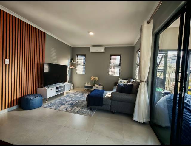 3 BEDROOM FREESTANDING FOR SALE IN SHAKASKRAAL